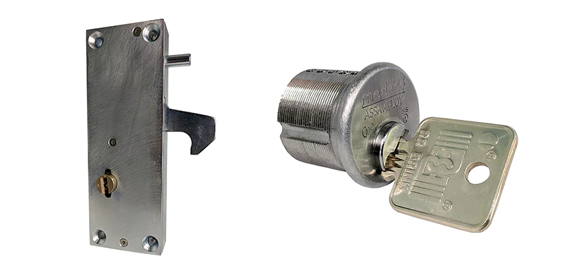 RR Fence Gates Brink Locks Repair in Bear Valley Springs, California